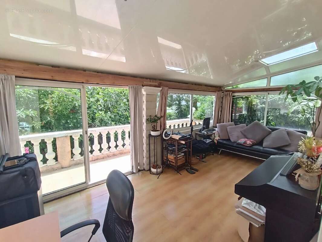 Maison à LA GAUDE
