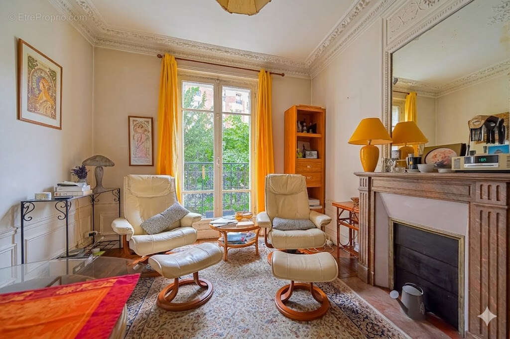 Appartement à PARIS-18E
