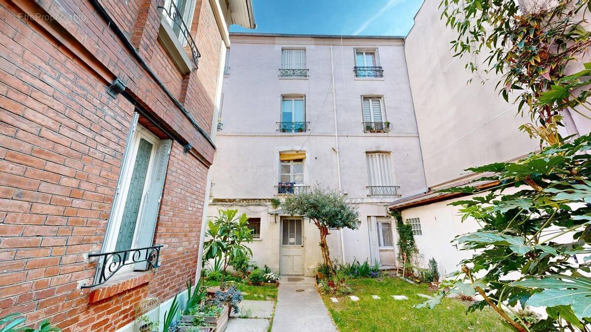 Appartement à CLICHY