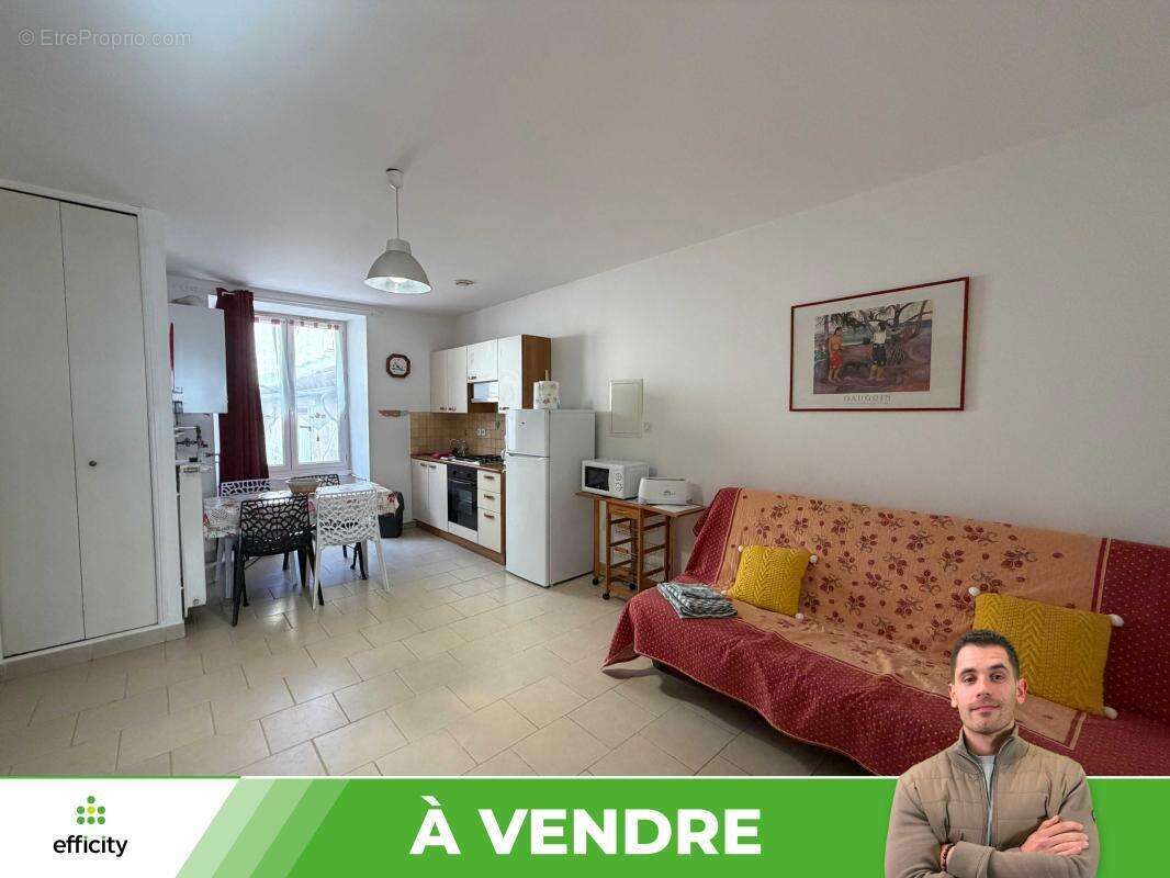 Appartement 12 pièces 183 m² à vendre à Usson-Du-Poitou (86350) - photo 14
