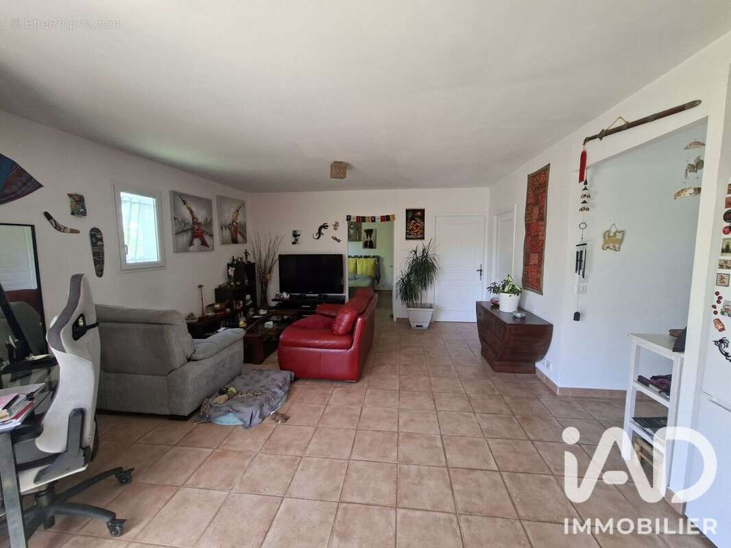 Maison 237 m² à Pernes-Les-Fontaines  - photo 7