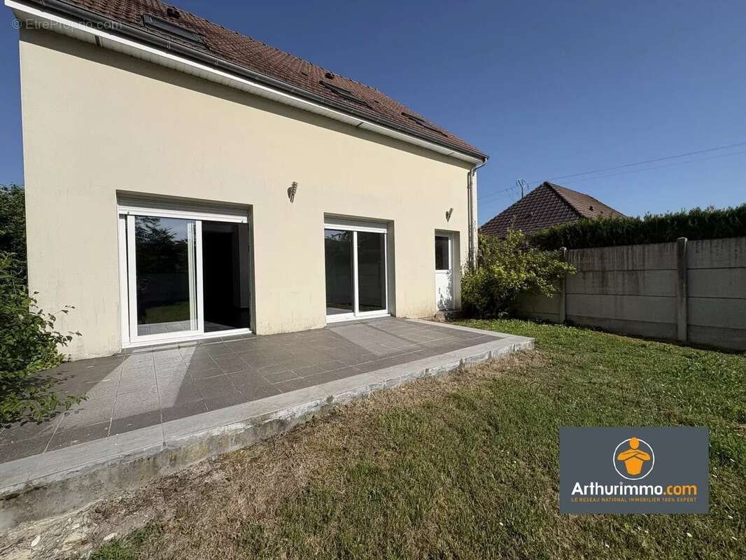 Maison à NEUFCHATEL-SUR-AISNE