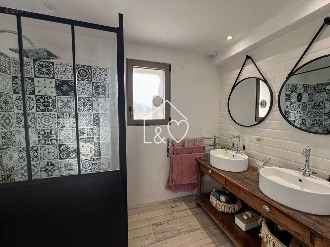 Maison à VENANSAULT