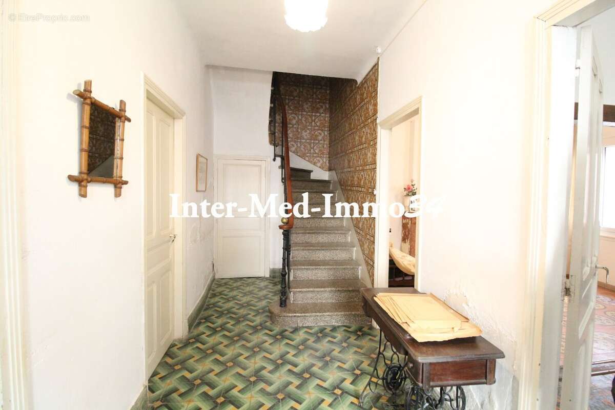 Maison à VILLENEUVE-LES-BEZIERS