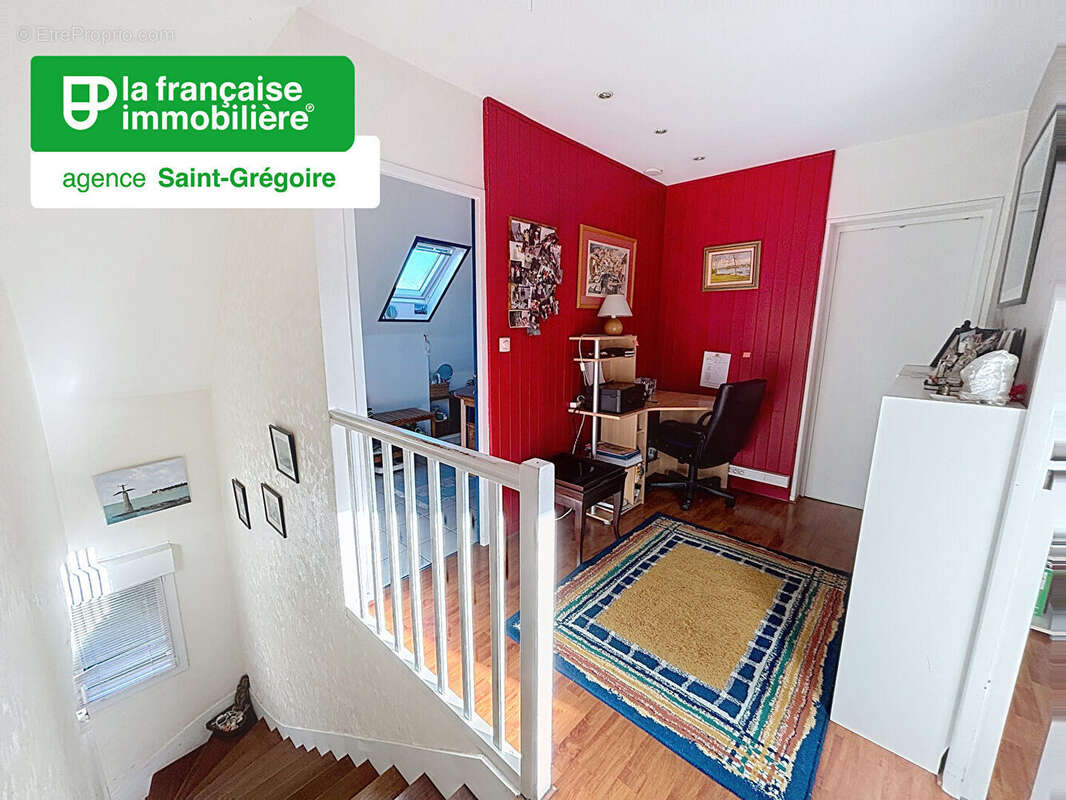 Maison à MONTGERMONT