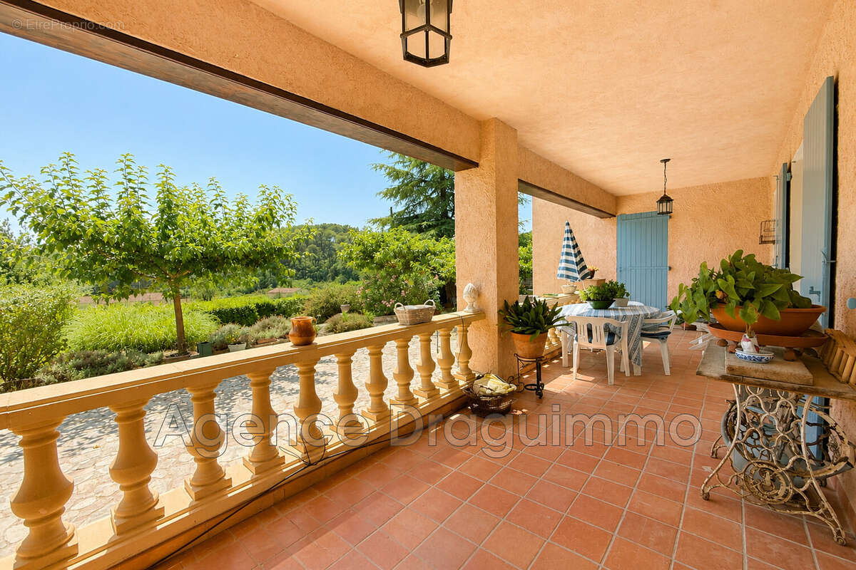 Maison 180 m² à Draguignan  - photo 3