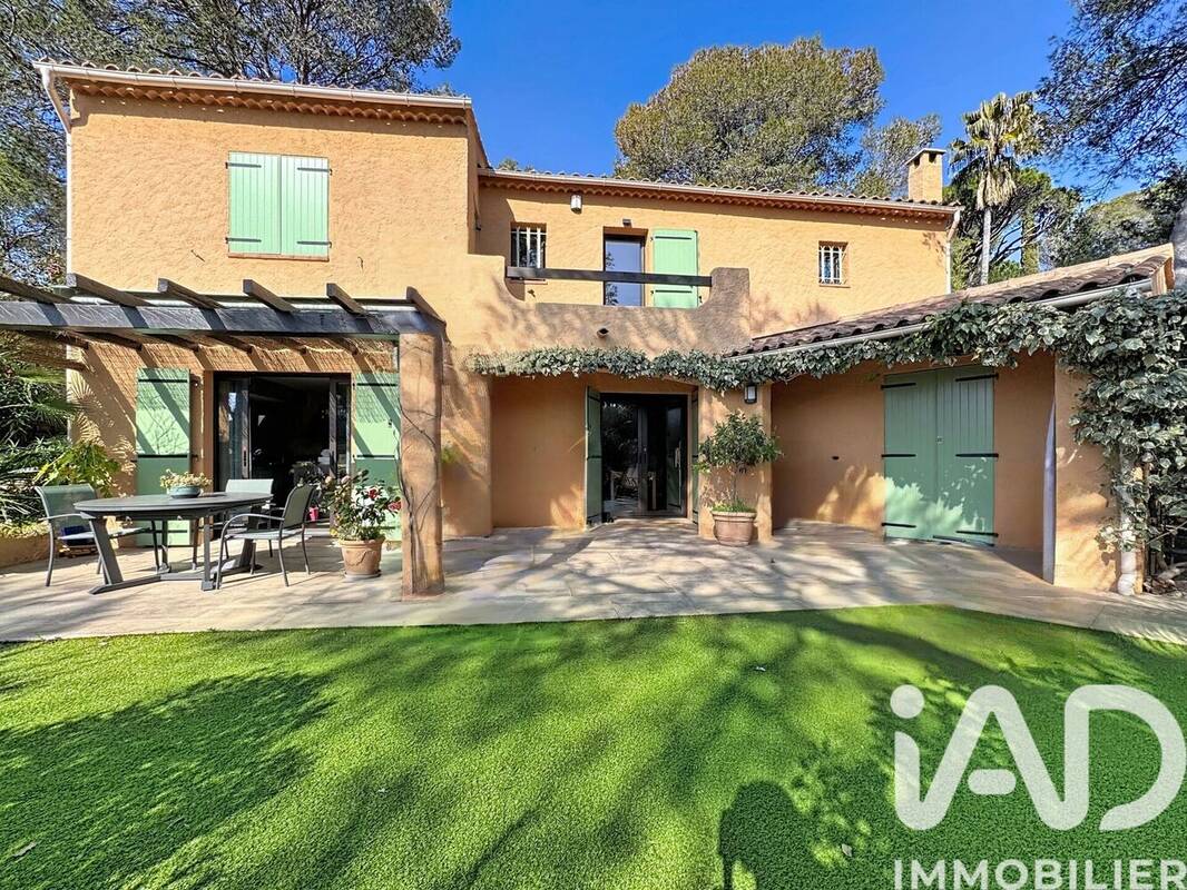 Photo 1 - Maison à FREJUS