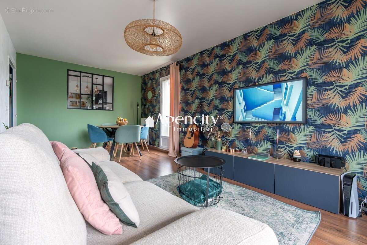 Appartement à TORCY