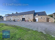 Maison à SAINT-BRICE-EN-COGLES