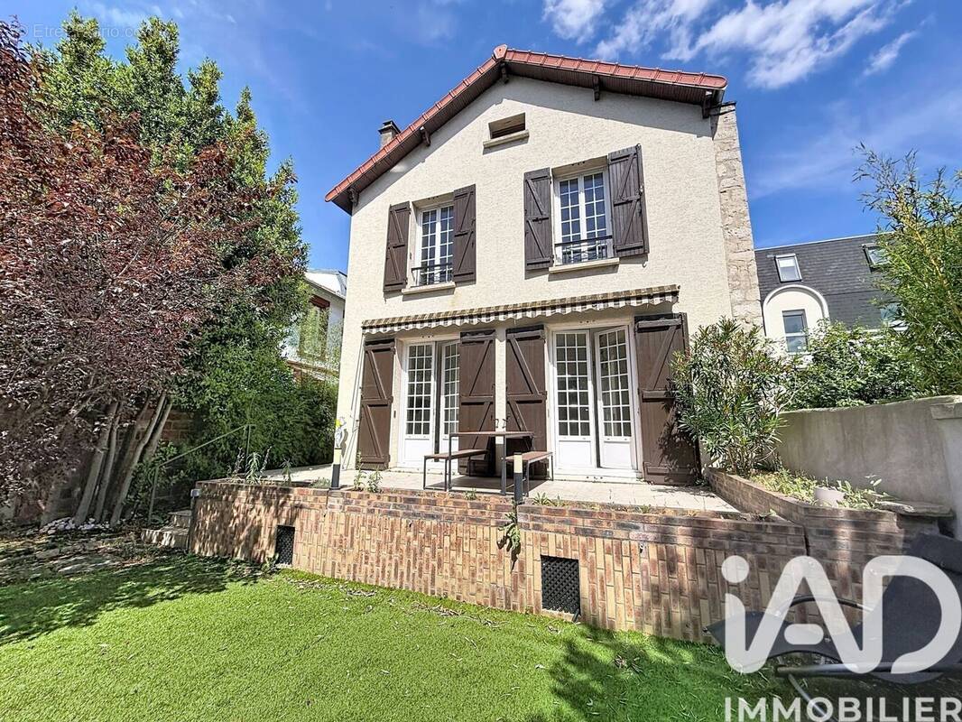 Photo 1 - Maison à LA GARENNE-COLOMBES