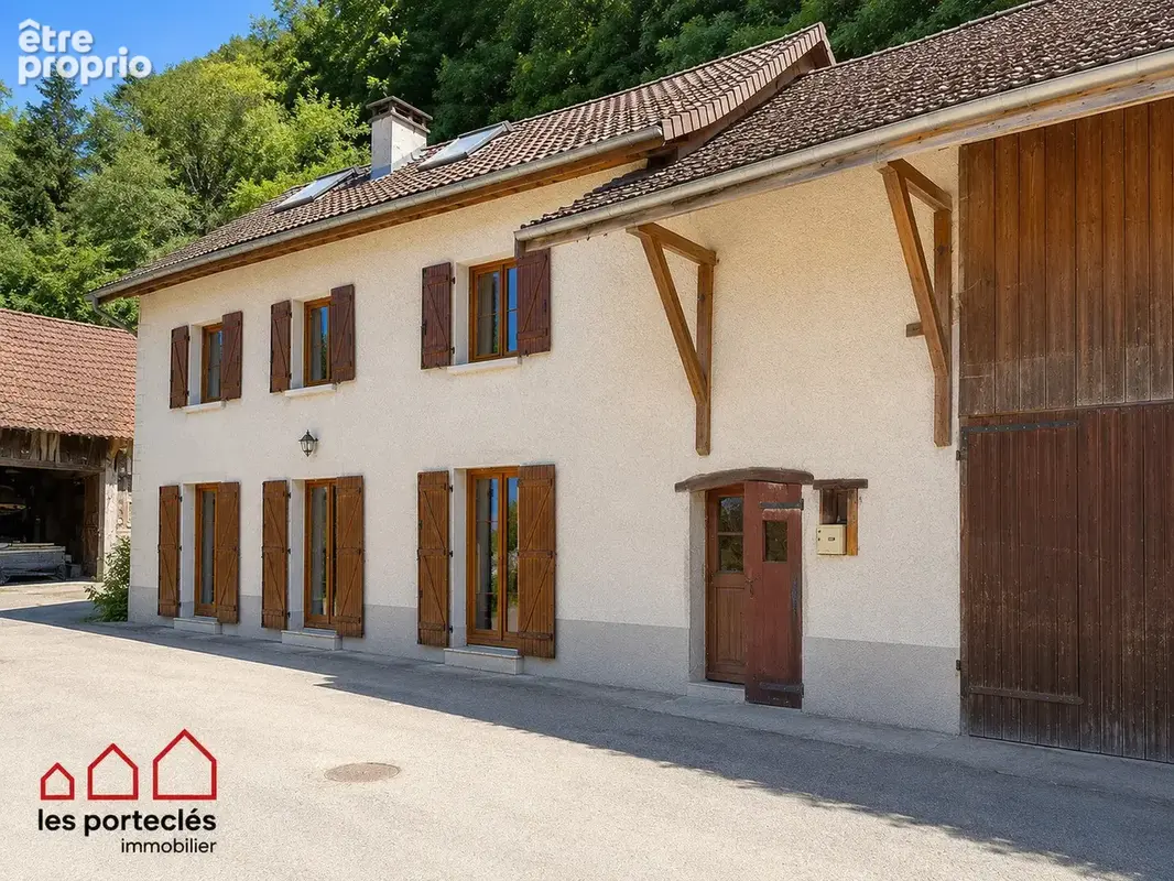 Maison 7 pièces 135 m² à vendre à Entre-Deux-Guiers (38380) - photo 298