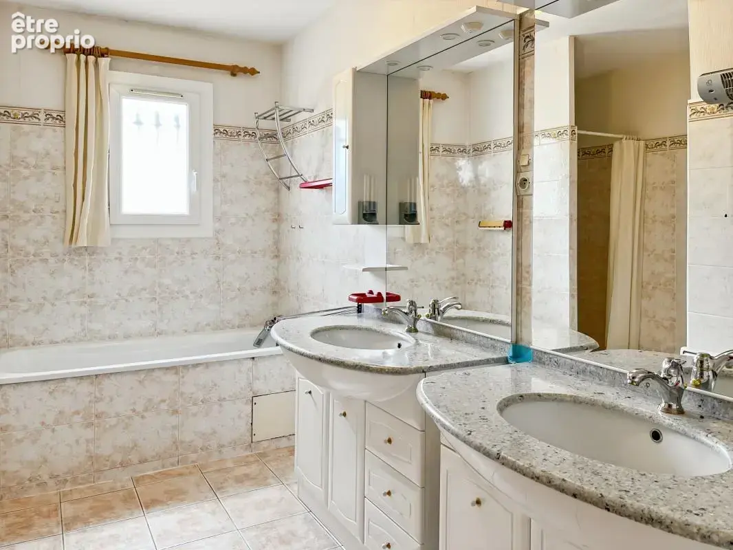 Vente maison de plan pied à Marseillan sur grande parcelle piscinable - photo 16