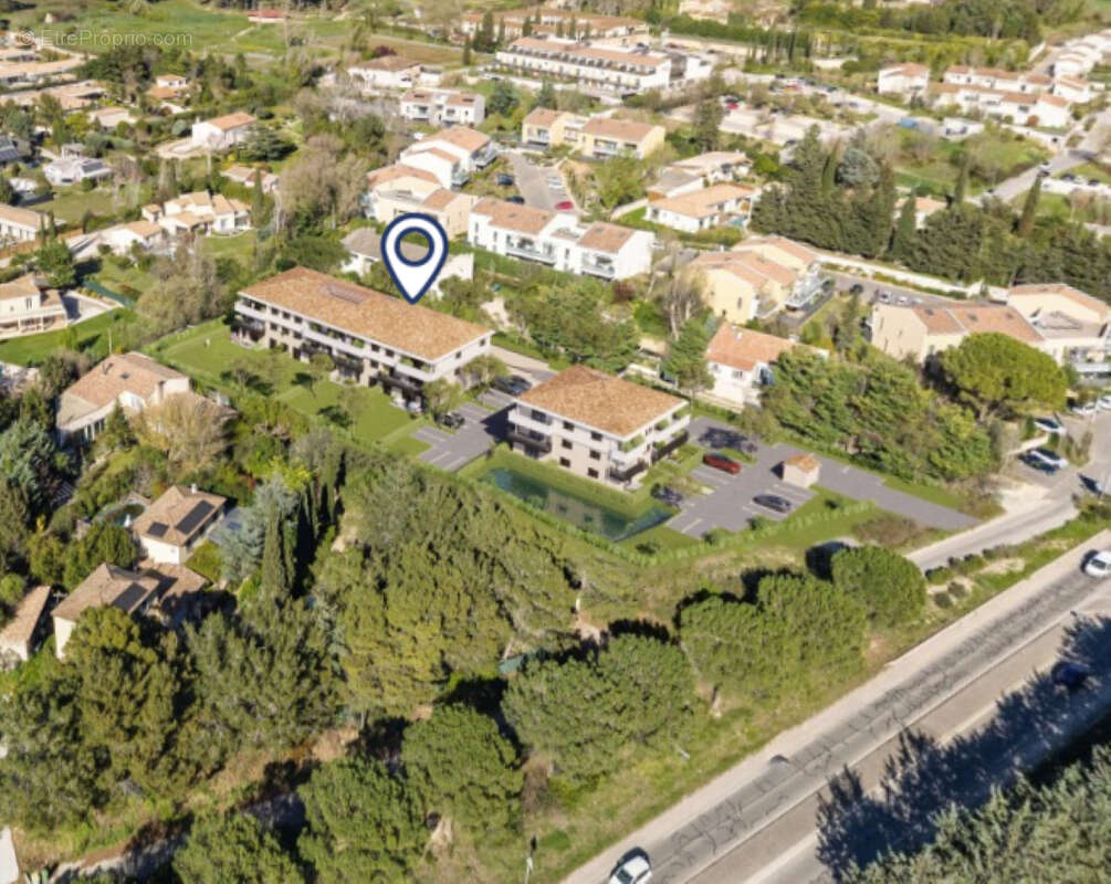 Appartement à EGUILLES