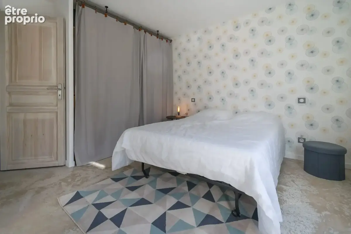 Maison familiale avec studio indépendant, piscine et grand terrain - photo 11