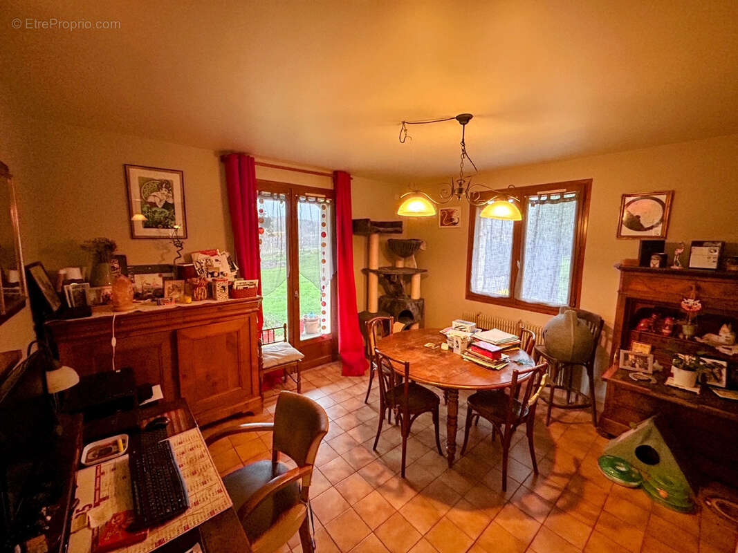 Maison à MESTES