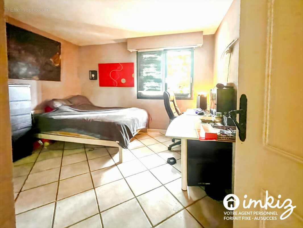 Appartement à PARIS-19E