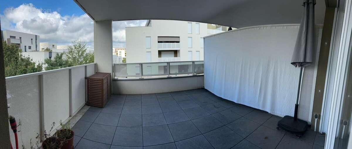 Appartement à SATHONAY-CAMP