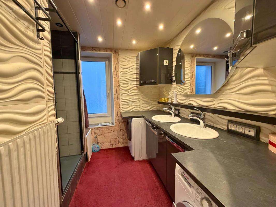 Maison à LES ABRETS