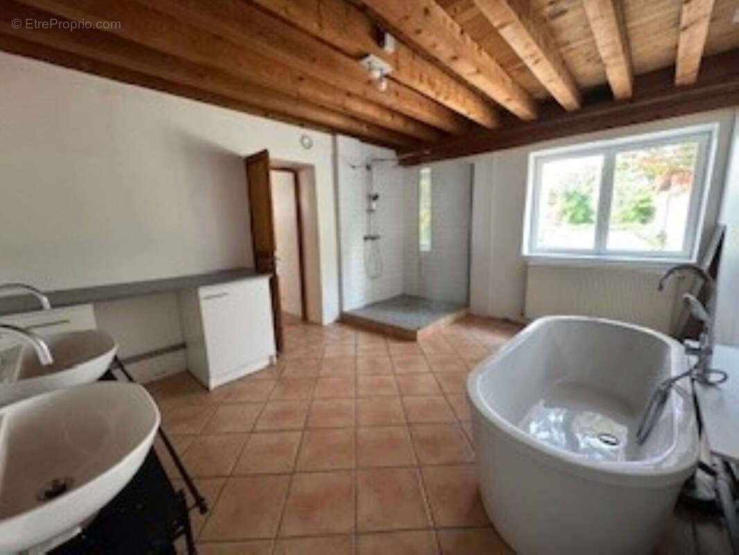 Maison à VILLARS-LES-DOMBES