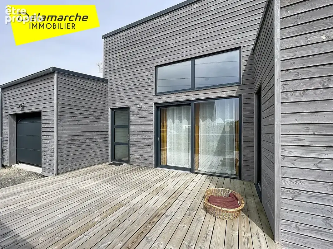 Maison de plain pied moderne  et pratique de 2023 en Ossature bois à Ponts (50300 )  4 pièces et un garage aux abords immédiats  - photo 2