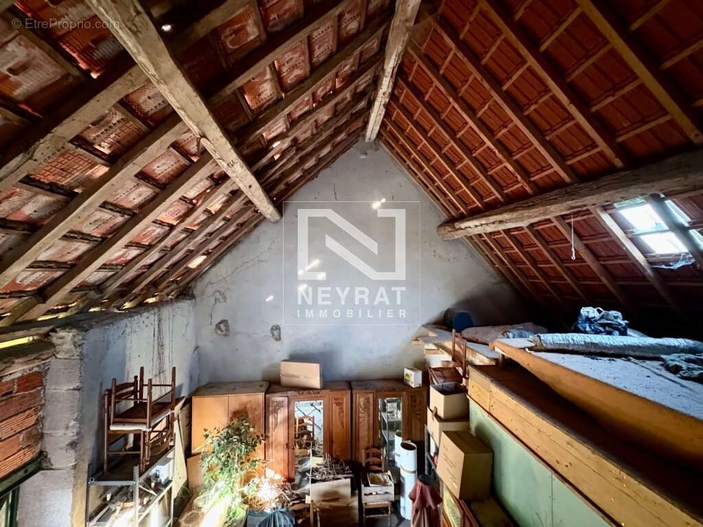 Maison à THIL-SUR-ARROUX