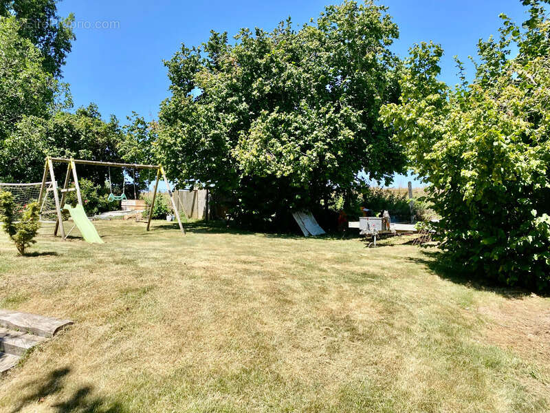 Maison à ESCOUSSANS