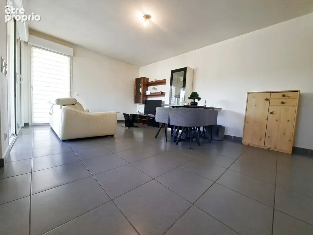 2p 45m2 - terrasse 15m2 - box - standing - photo 4