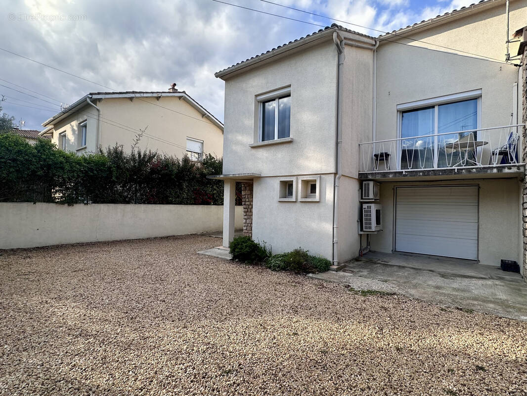 Maison à BAGNOLS-SUR-CEZE