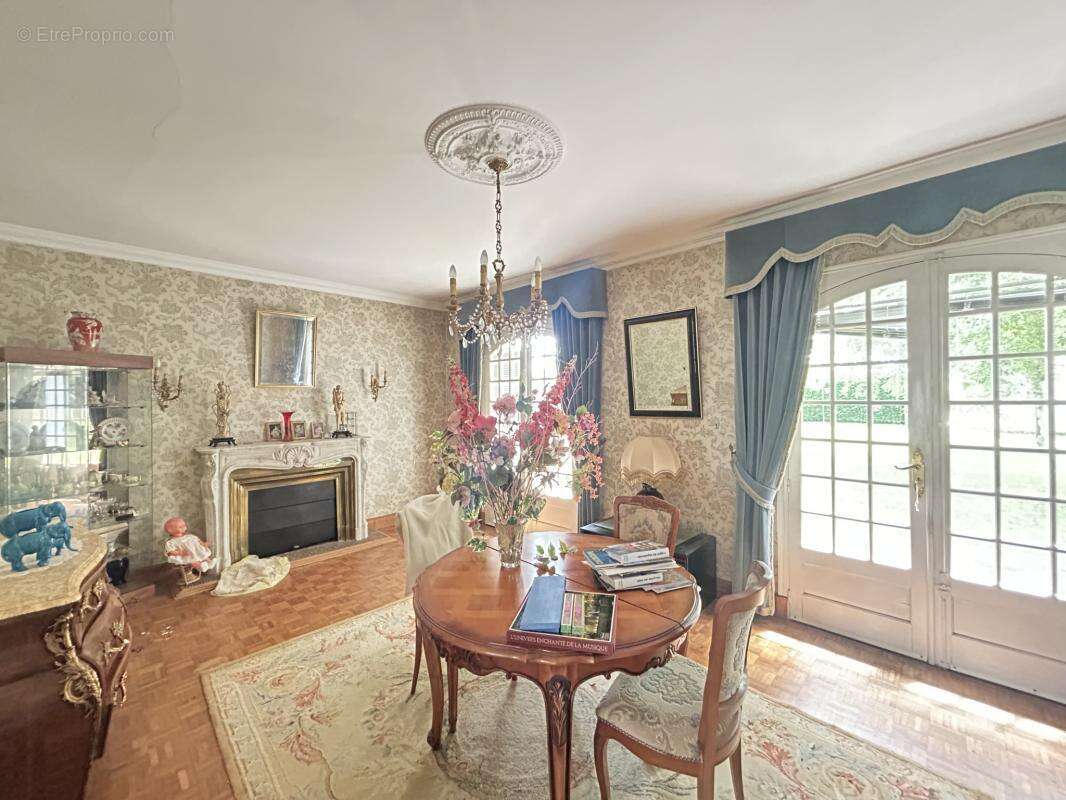 Maison à MANSLE