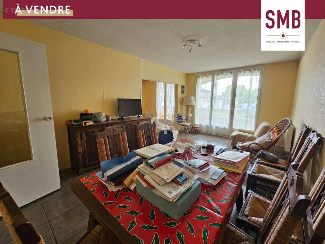 Appartement à LONS