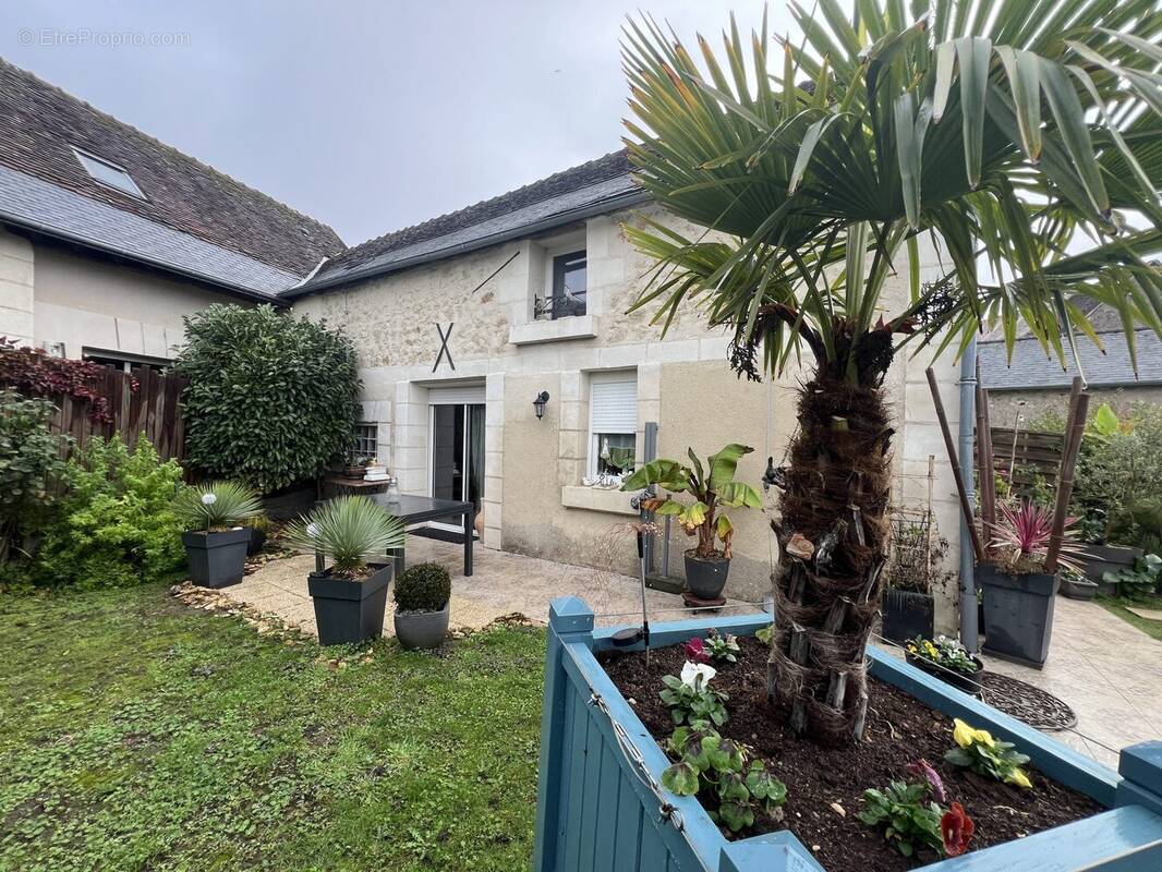 Maison à LA VILLE-AUX-DAMES