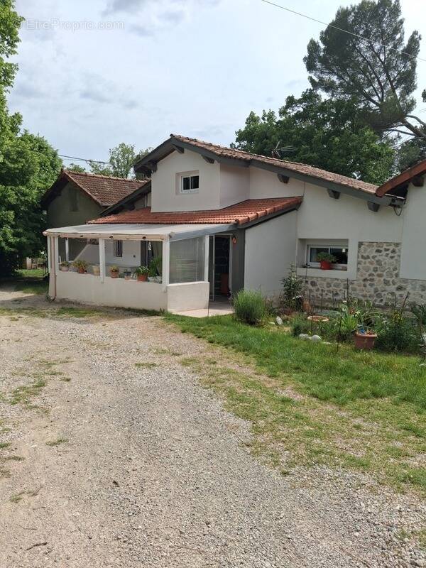 Maison à VOLONNE
