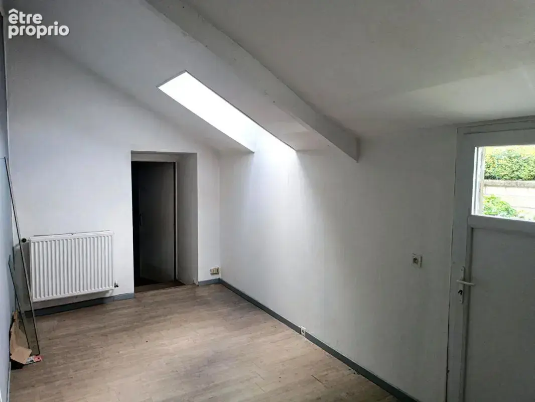 Ancienne ferme en pierre, son étang et 3 386 m² · Saint-Igeaux - photo 6
