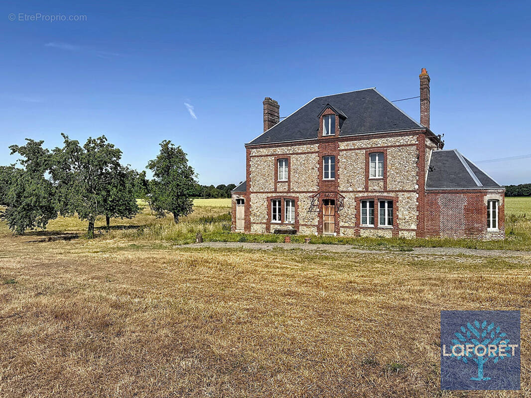 Maison à BERNAY