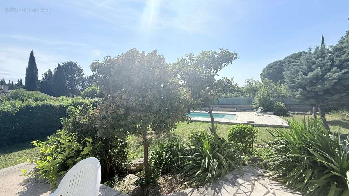 Maison à VILLEMOUSTAUSSOU