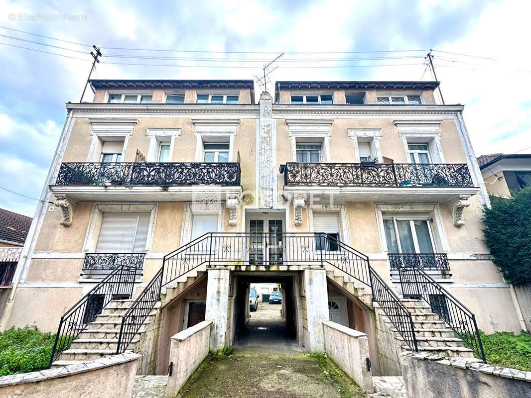 Appartement à LIVRY-GARGAN