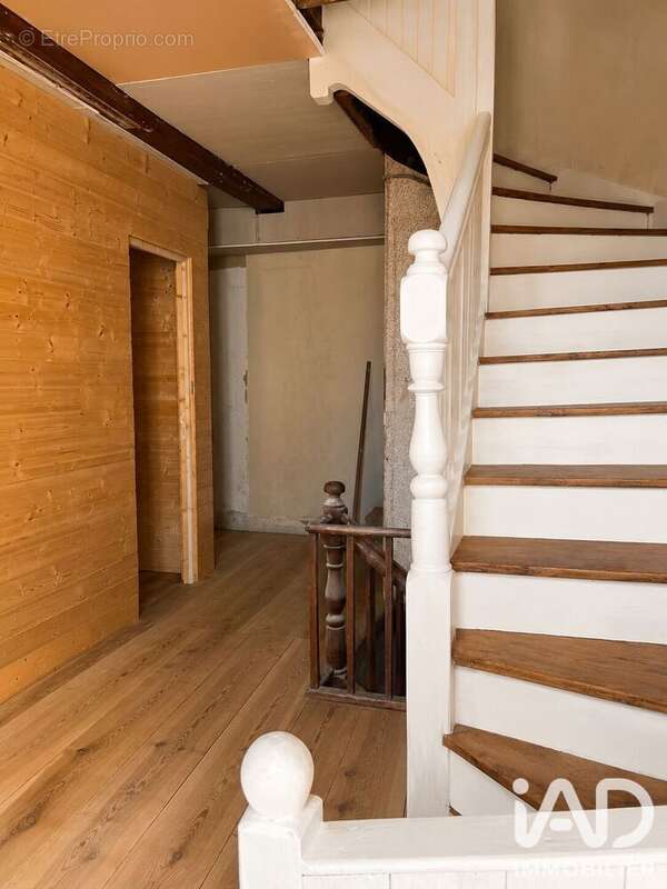 Maison 165 m² à Saint-Porchaire  - photo 7