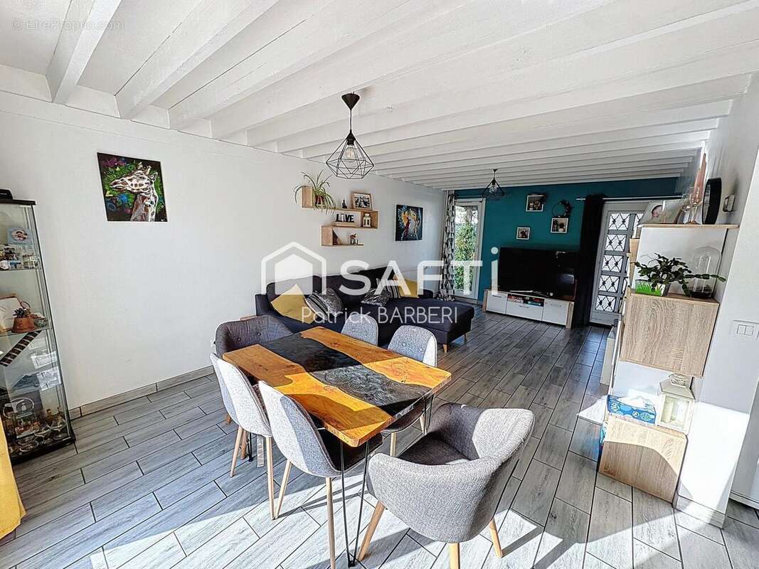 Photo 2 - Maison à MENUCOURT