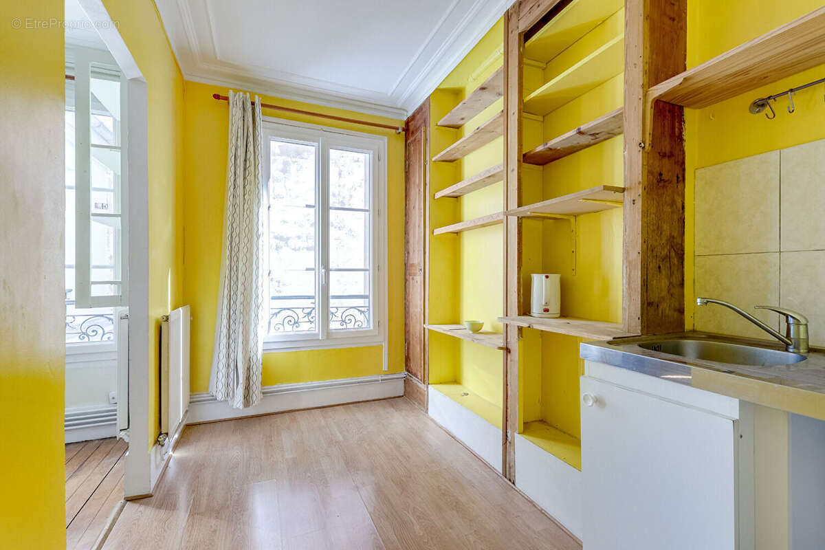 Appartement à PARIS-14E