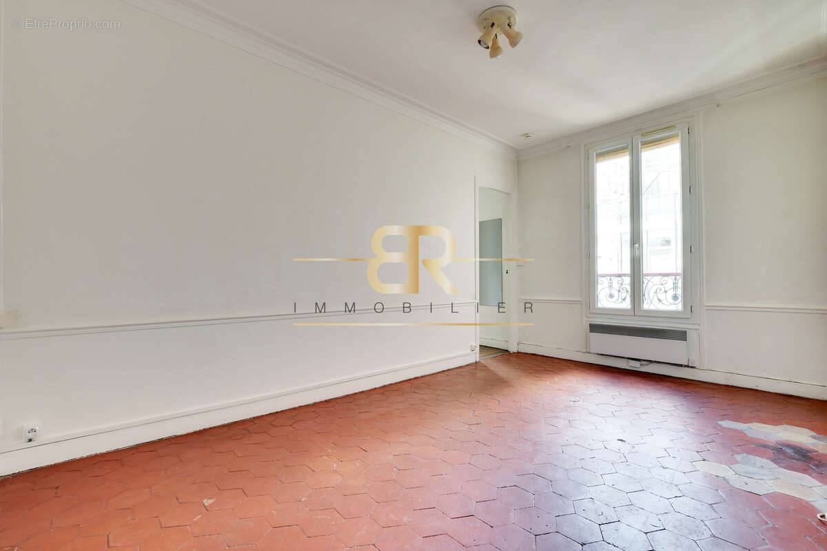 Appartement à PARIS-11E