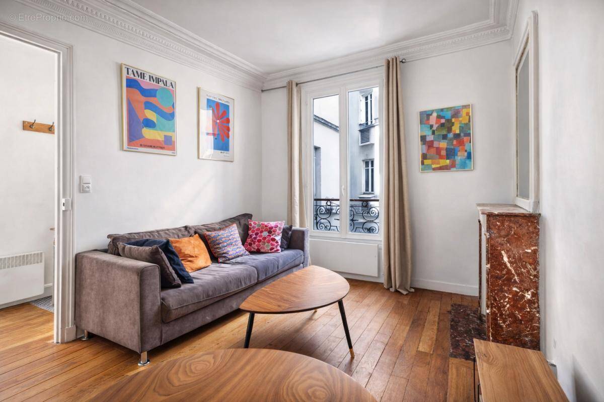 Appartement à PARIS-18E