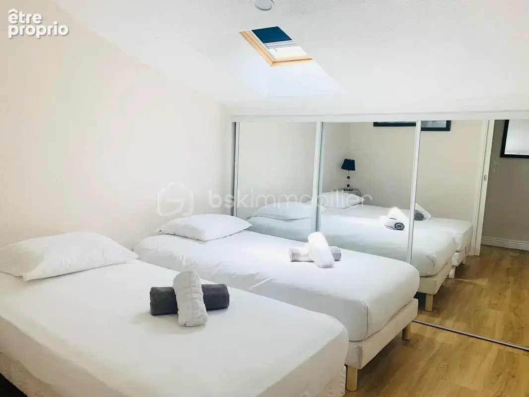 Cannes Banane – Rue d’Antibes Charmant T2 sur les toits – Fort potentiel locatif - photo 3