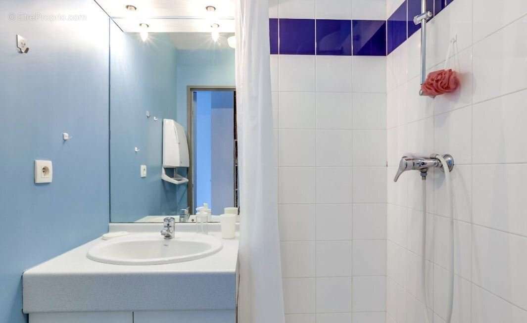 INVESTISSEMENT LOCATIF  ROUEN - Résidence Étudiante Neoresid Saint Sever - 6,14%  de rentabilité. - photo 4