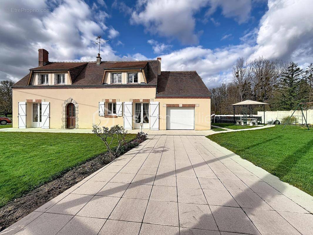 Maison à SELLES-SUR-CHER