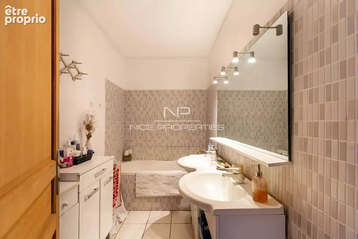 Nice Madeleine, appartement de 4 pièces à moderniser dans jolie maison niçoise - photo 6