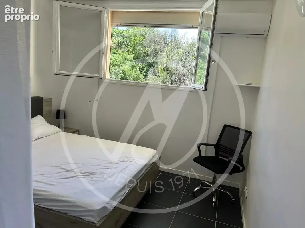 À VENDRE 330 000 €— T3 Duplex avec vue mer et accès plage LE GOSIER - photo 8
