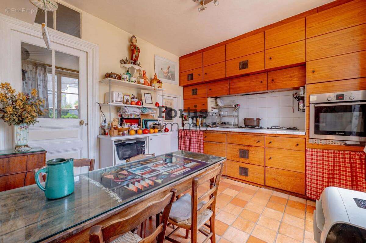 Appartement à PARIS-6E