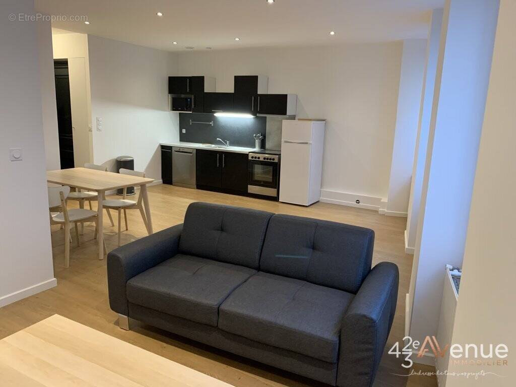 Appartement à SAINT-ETIENNE