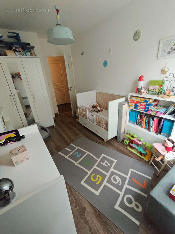 Appartement à SAINT-CYR-SUR-LOIRE