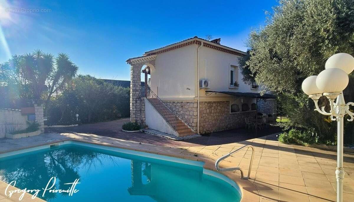 Photo 2 - Maison à TOULON